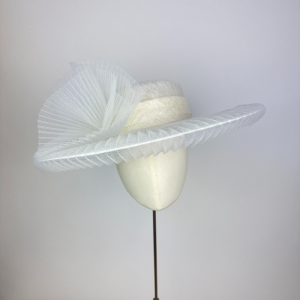 white classic boater hat, wedding, royal ascot, mother of the bride